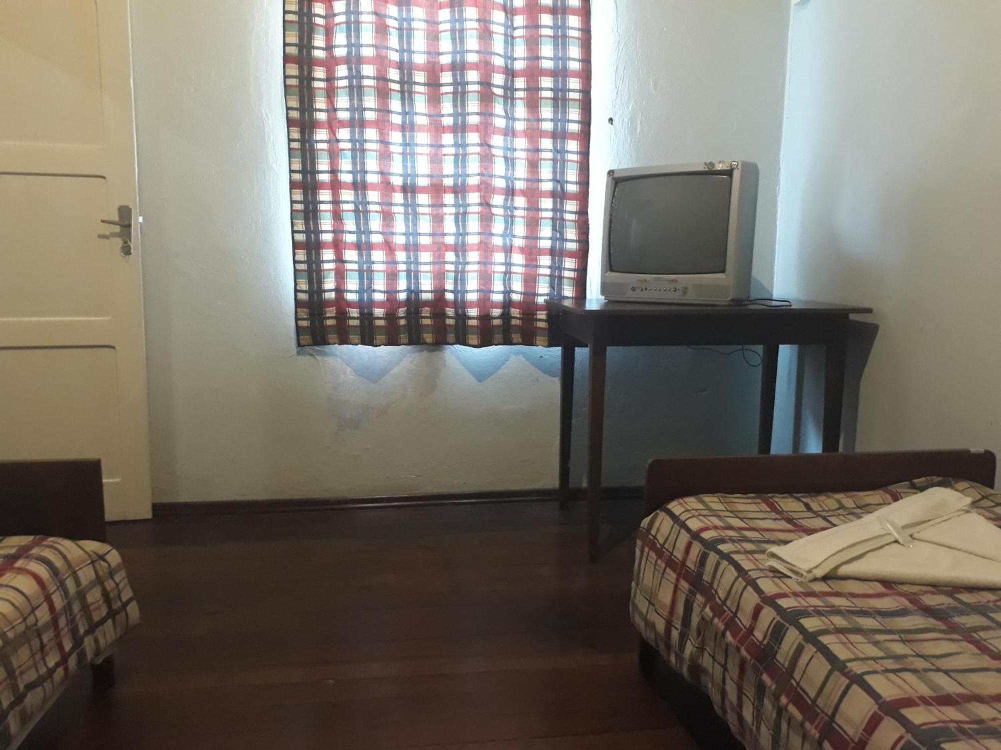 Hotel Hermann Блуменау Стая снимка