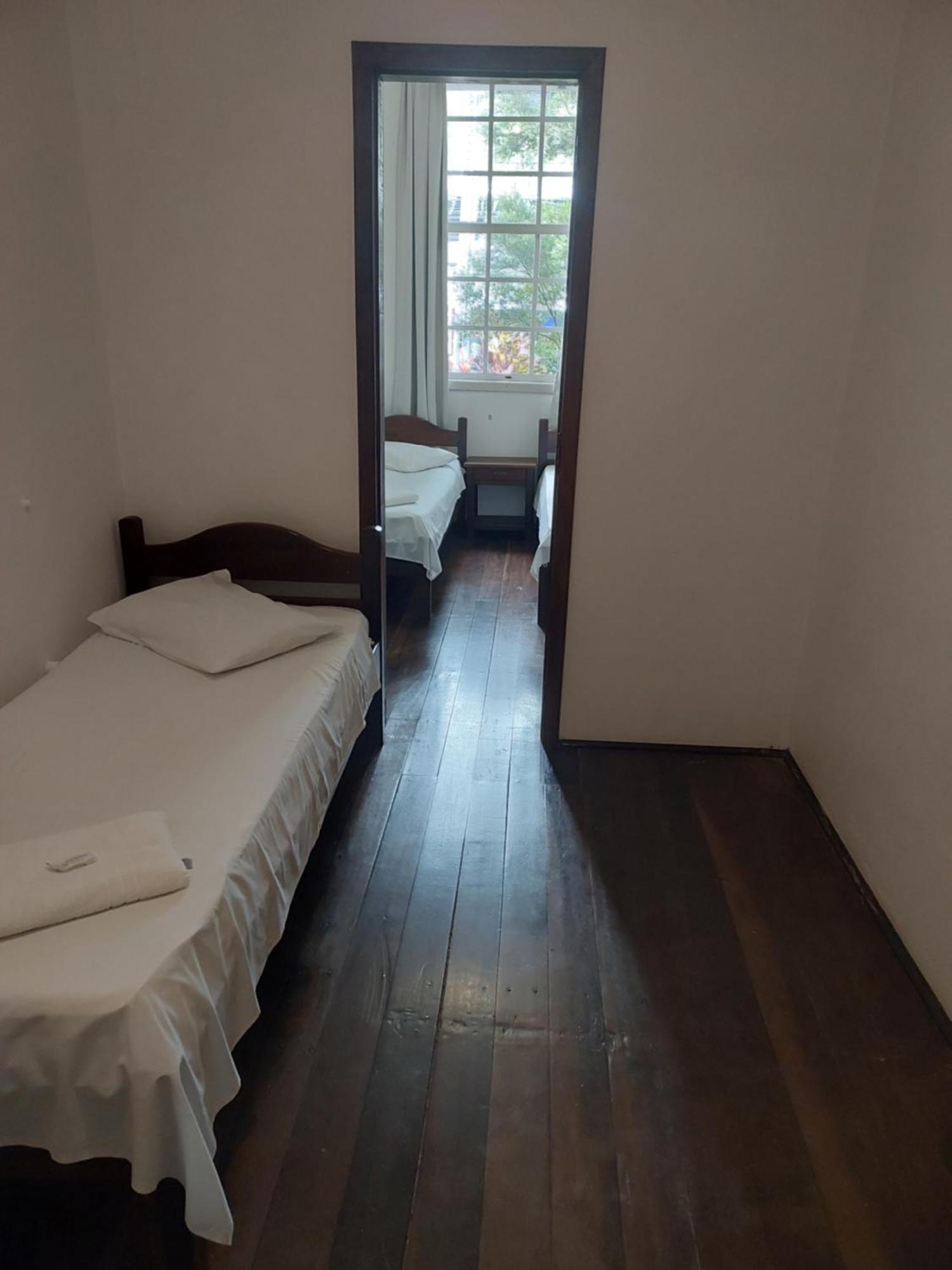 Hotel Hermann Блуменау Стая снимка